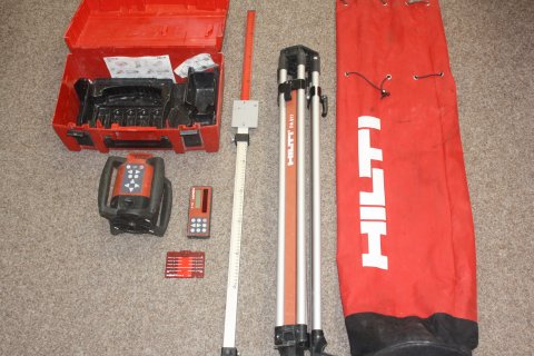 Rotační Laser s detektorem, stativem a výtyčkou